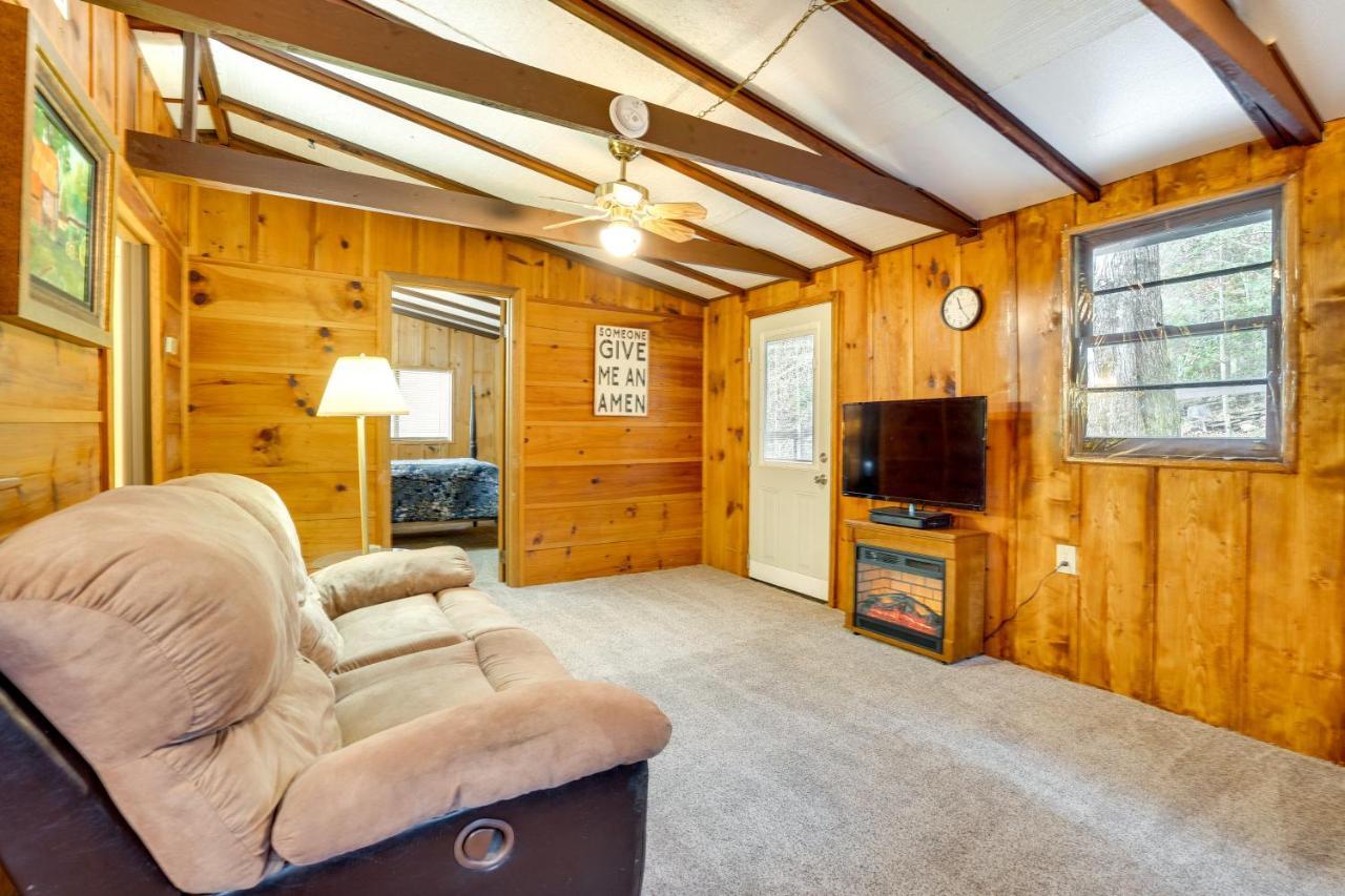 Peaceful Warne Cabin Fenced Yard And Screened Porch Brasstown Екстер'єр фото