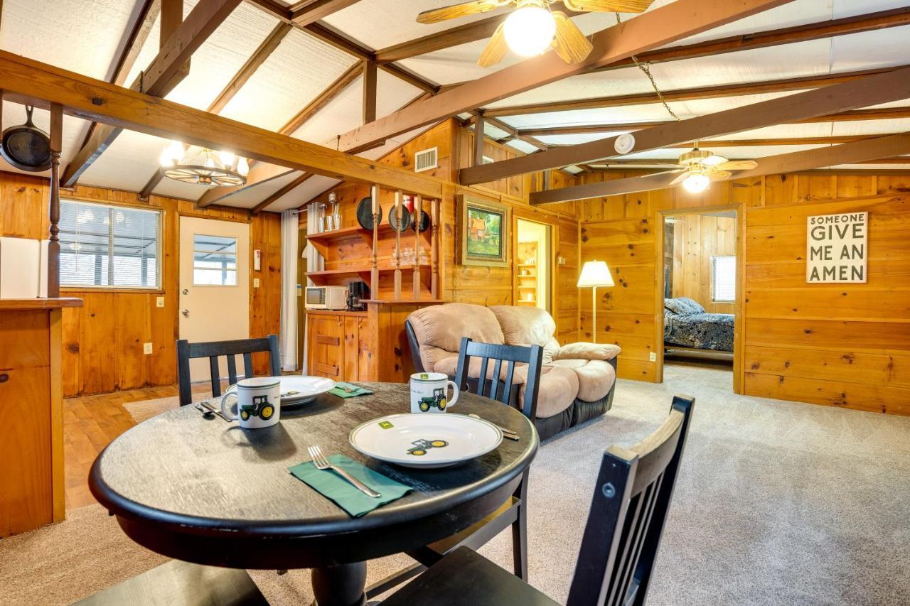 Peaceful Warne Cabin Fenced Yard And Screened Porch Brasstown Екстер'єр фото